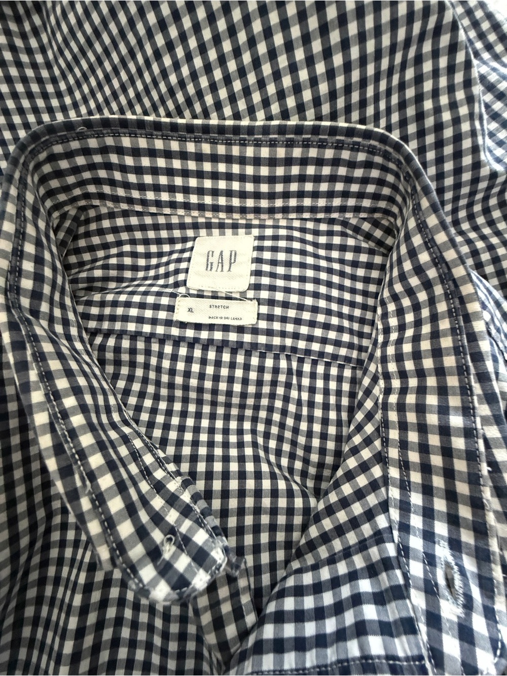 GAP Men's Navy and White Gingham Button-Down Shirt - Picture 1 of 5